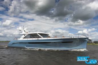 Serious Yachts Brightly 15.30 058