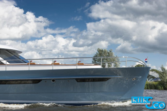 Serious Yachts Brightly 15.30 130