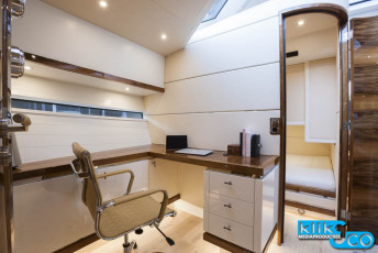 Serious Yachts Brightly 15.30 474