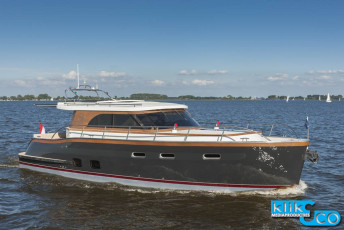 16 Aquanaut Majestic 1300 449