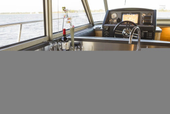 16 Aquanaut Majestic 1300 810